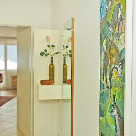 Parkareal - Freier Blick Auf Berge, Ruhig, Sonnig, Sw-balkon, Parkplatz Apartamento