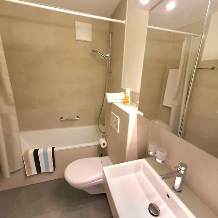 Apartman Parkareal - Freier Blick Auf Berge, Ruhig, Sonnig, Sw-balkon, Parkplatz *