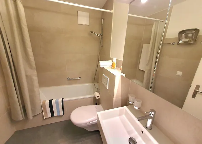 Apartman Parkareal - Freier Blick Auf Berge, Ruhig, Sonnig, Sw-balkon, Parkplatz *