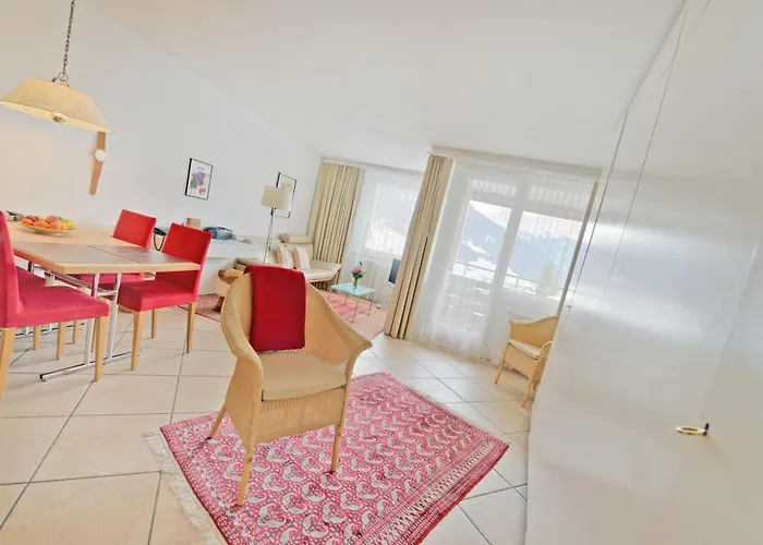 Parkareal - Freier Blick Auf Berge, Ruhig, Sonnig, Sw-balkon, Parkplatz