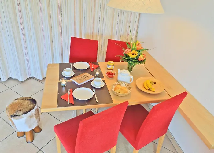 Parkareal - Freier Blick Auf Berge, Ruhig, Sonnig, Sw-balkon, Parkplatz *